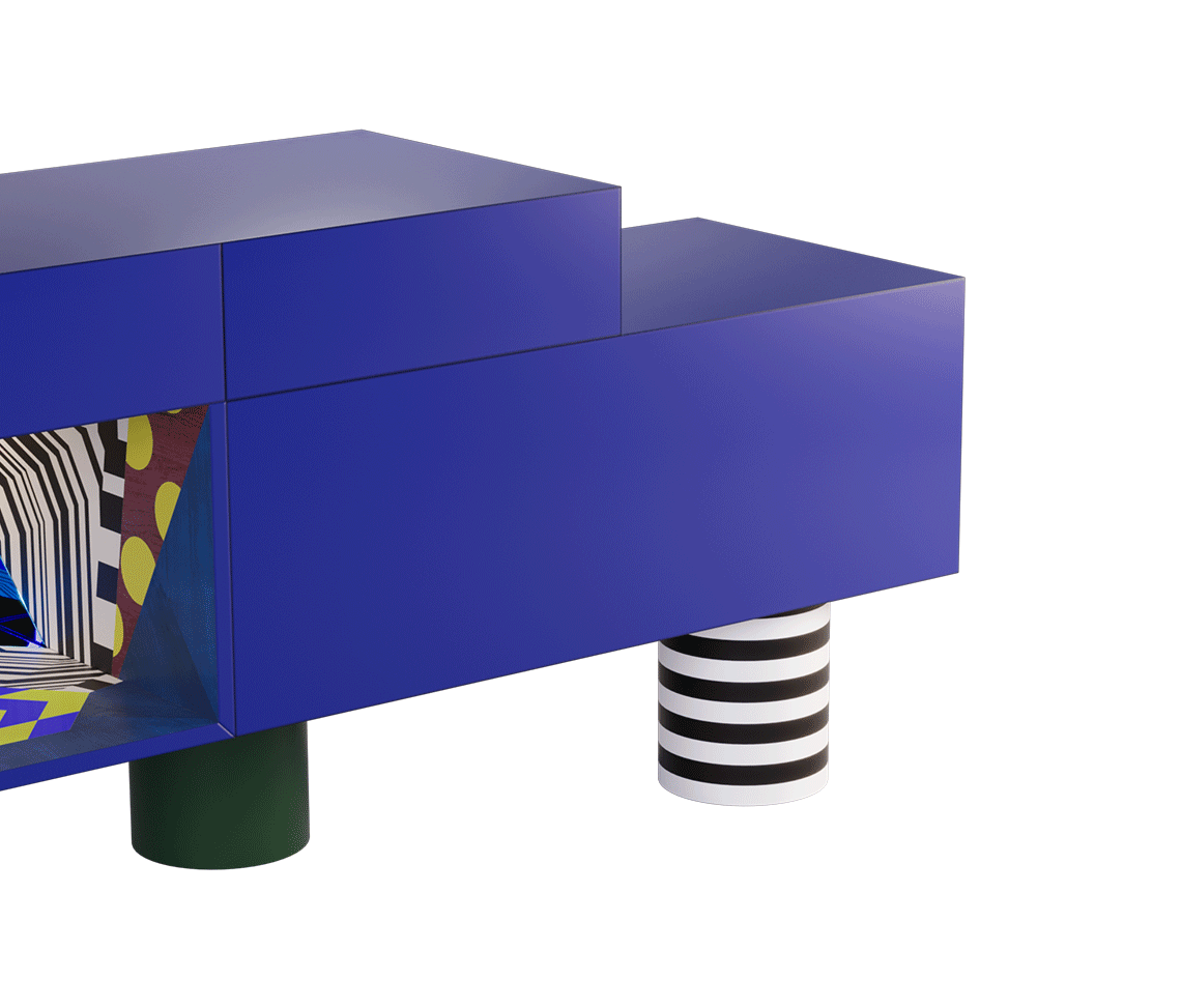 Illusion console door