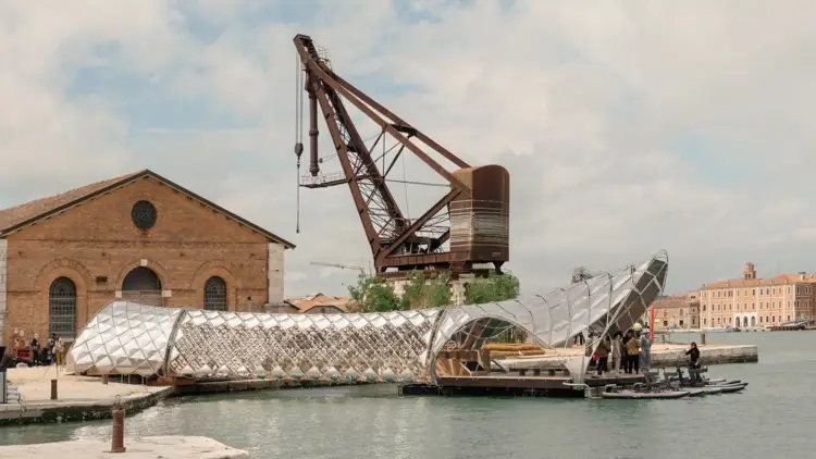 venice-architecture-biennale-brindge-landscape venice architecture biennale bridge landscape