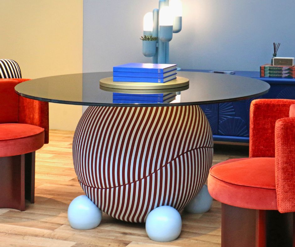 Decorex circulus dining table by malabar