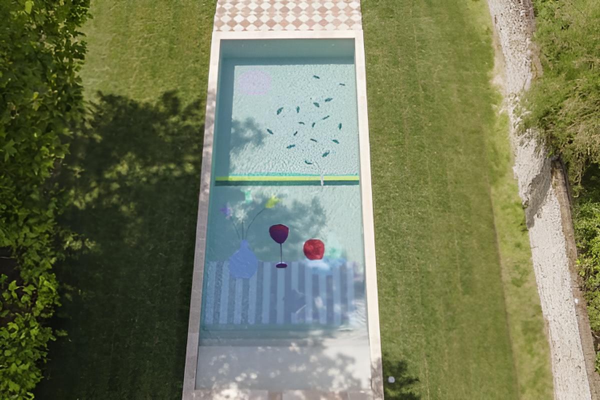 Artful hotel: the pool
