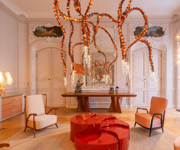 Design miami. Paris 2025: collectible and captivating chaos