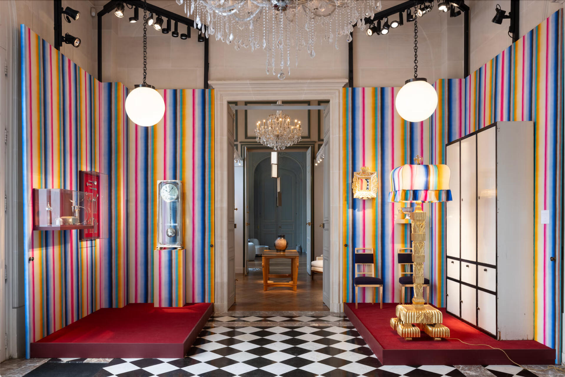 Design miami. Paris 2025: collectible and captivating chaos