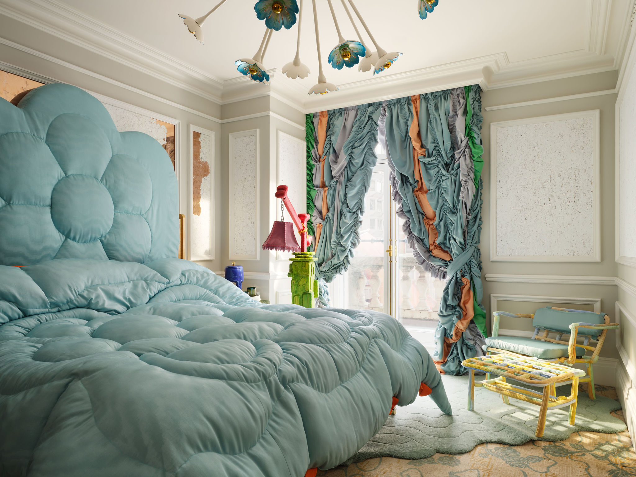 Mandarin-Hotel-Hyde-Park-The-Pantone-Celadon-Suite-Bathroom-Uchronia-World-Jack-Hardy-04